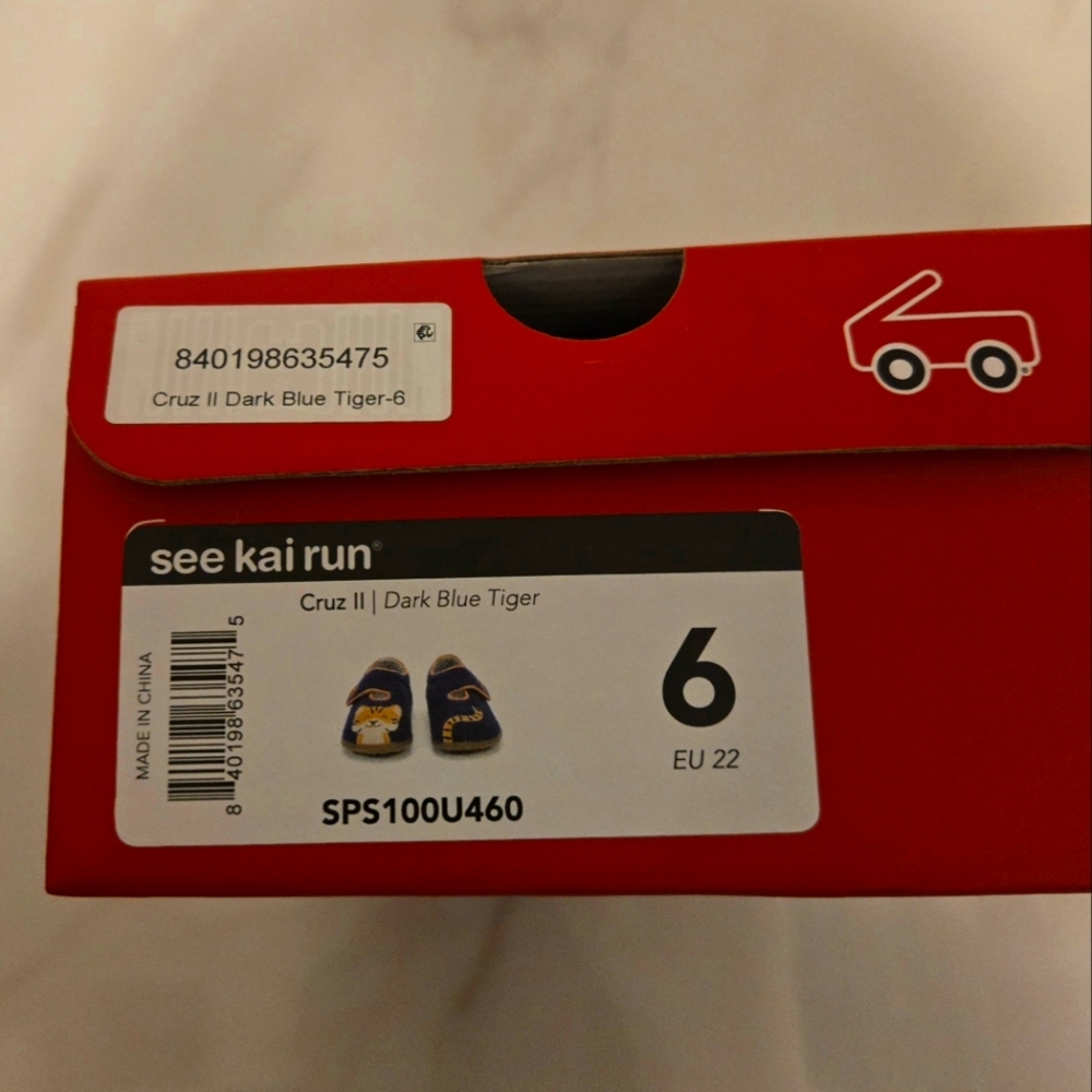 NIB See Kai Run Cruz II Dark Blue Tiger Slippers